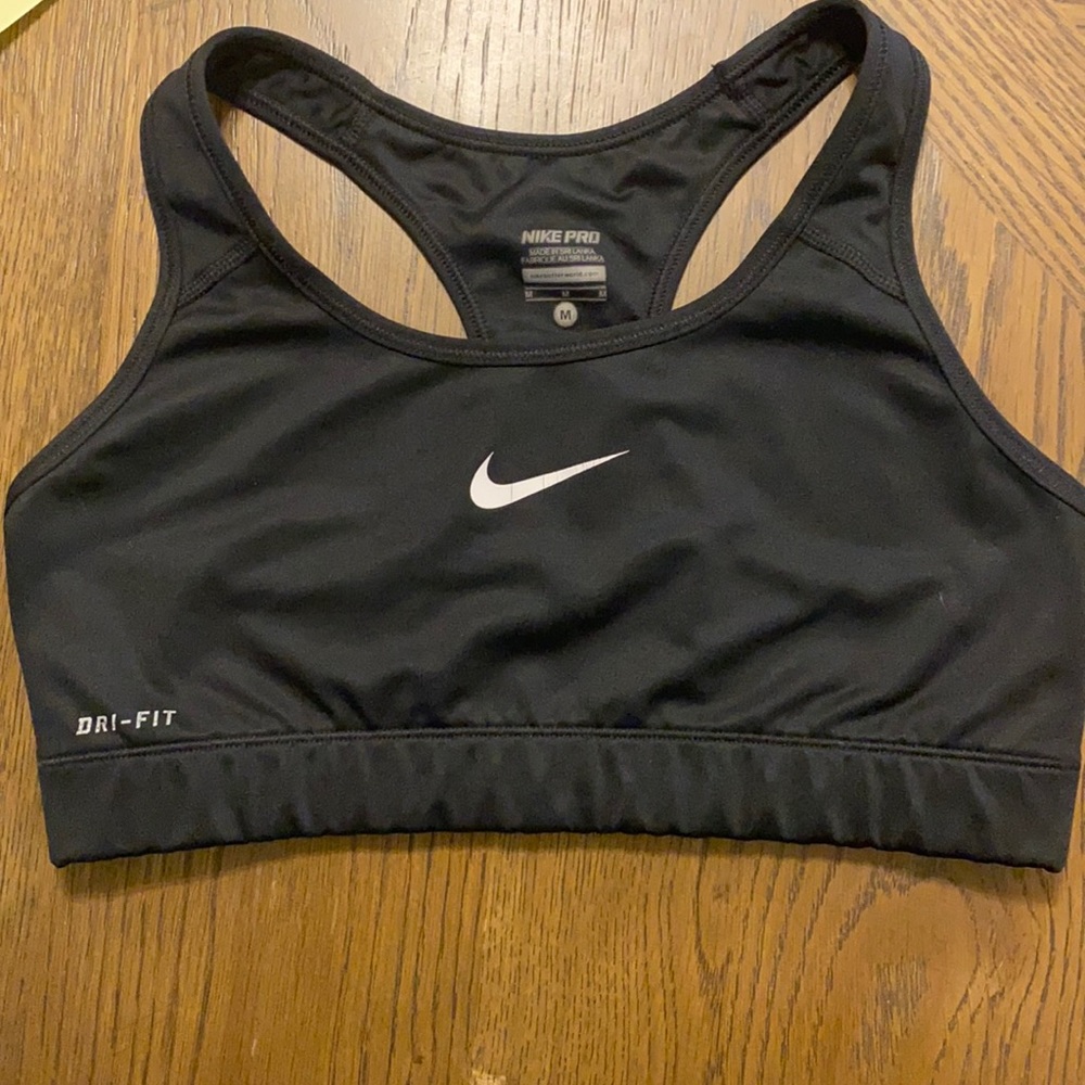 Nike Pro Medium Sports Bra